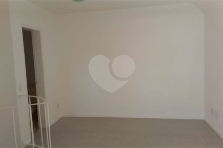 Cobertura Duplex com 96m2 em Moema - Venda e Locação - 02 Dorm Sendo 01 Suíte e 02 Vagas