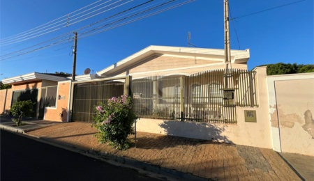 Casa à venda com 3 quartos em Parque Fehr, São Carlos, SP