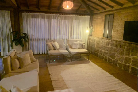 Casa mobiliada para locação no Condomínio Alpes de Vinhedo na cidade de Vinhedo - SP