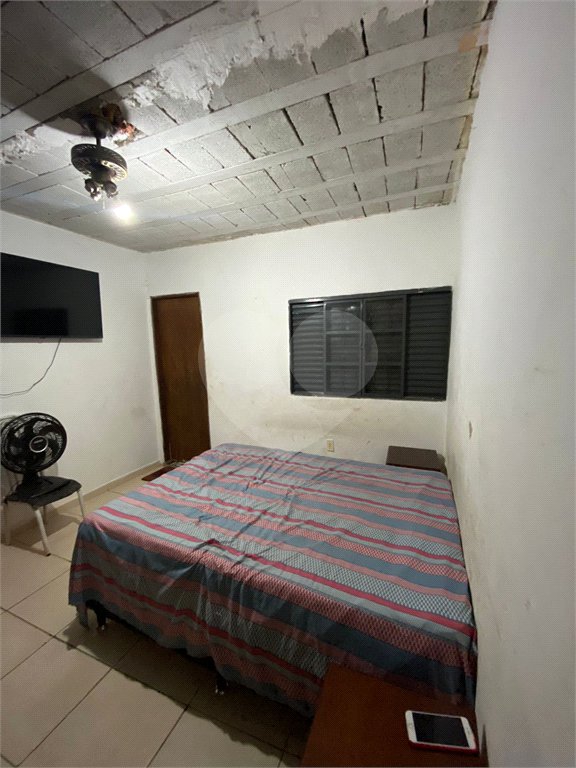 Casa Térrea com 1 dormitório.