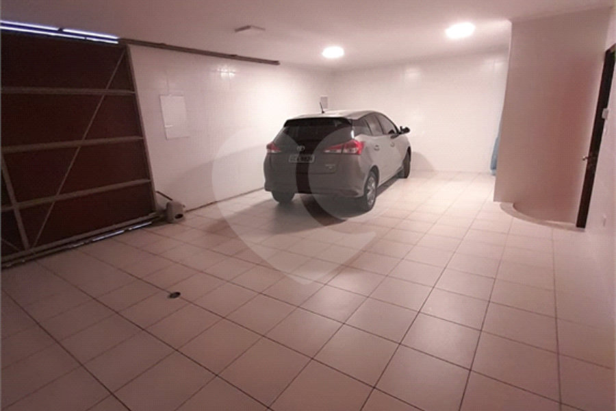 3 AMPLAS SUITES MAIS ECRITORIO MUITO VERDE E AMPLO QUINTAL