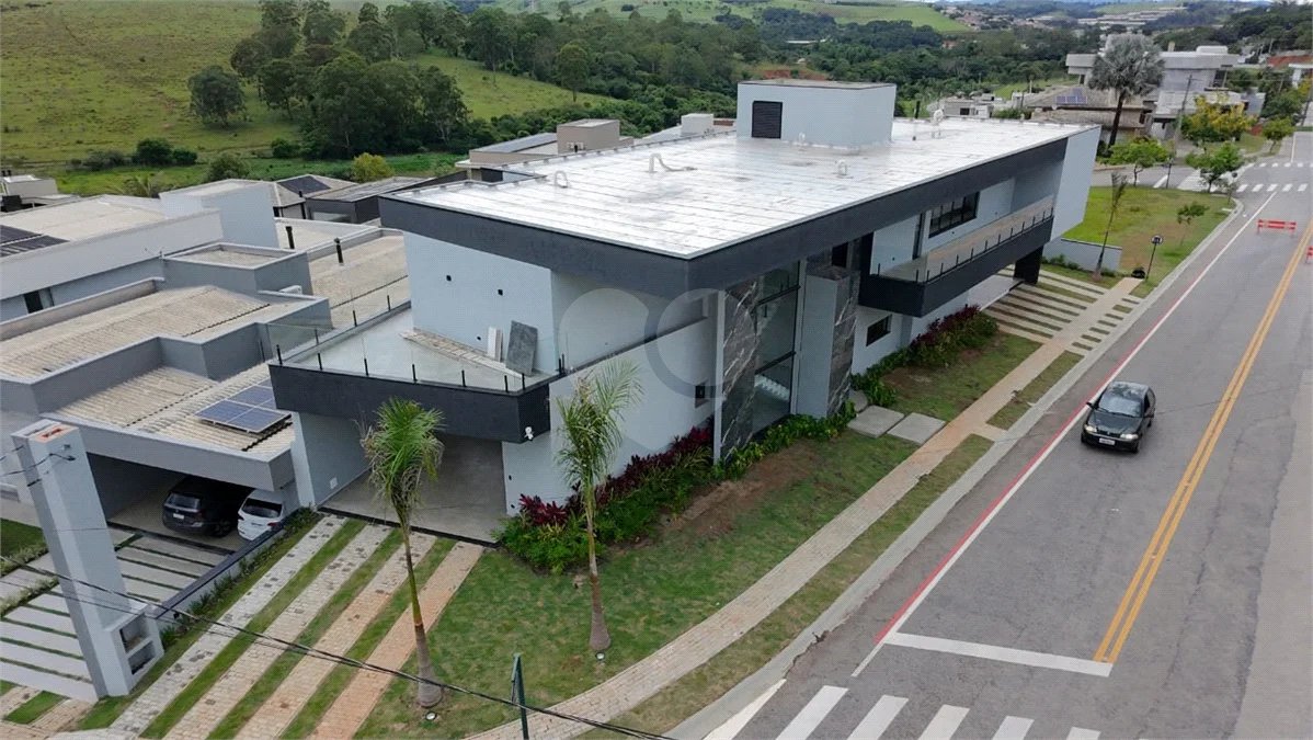 CASA ALTO PADRÃO | 5 SUÍTES | CONDOMÍNIO CLUBE – ATIBAIA
