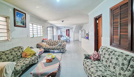 Casa à venda com 4 quartos, sendo 1 suíte,  em Vila Brasilina, São Paulo, SP