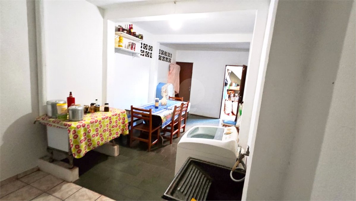 Oportunidade Única no Santa Felícia: Casa 3 dormitórios, Conforto, Espaço de Sobra e a Melhor Localização de São Carlos!