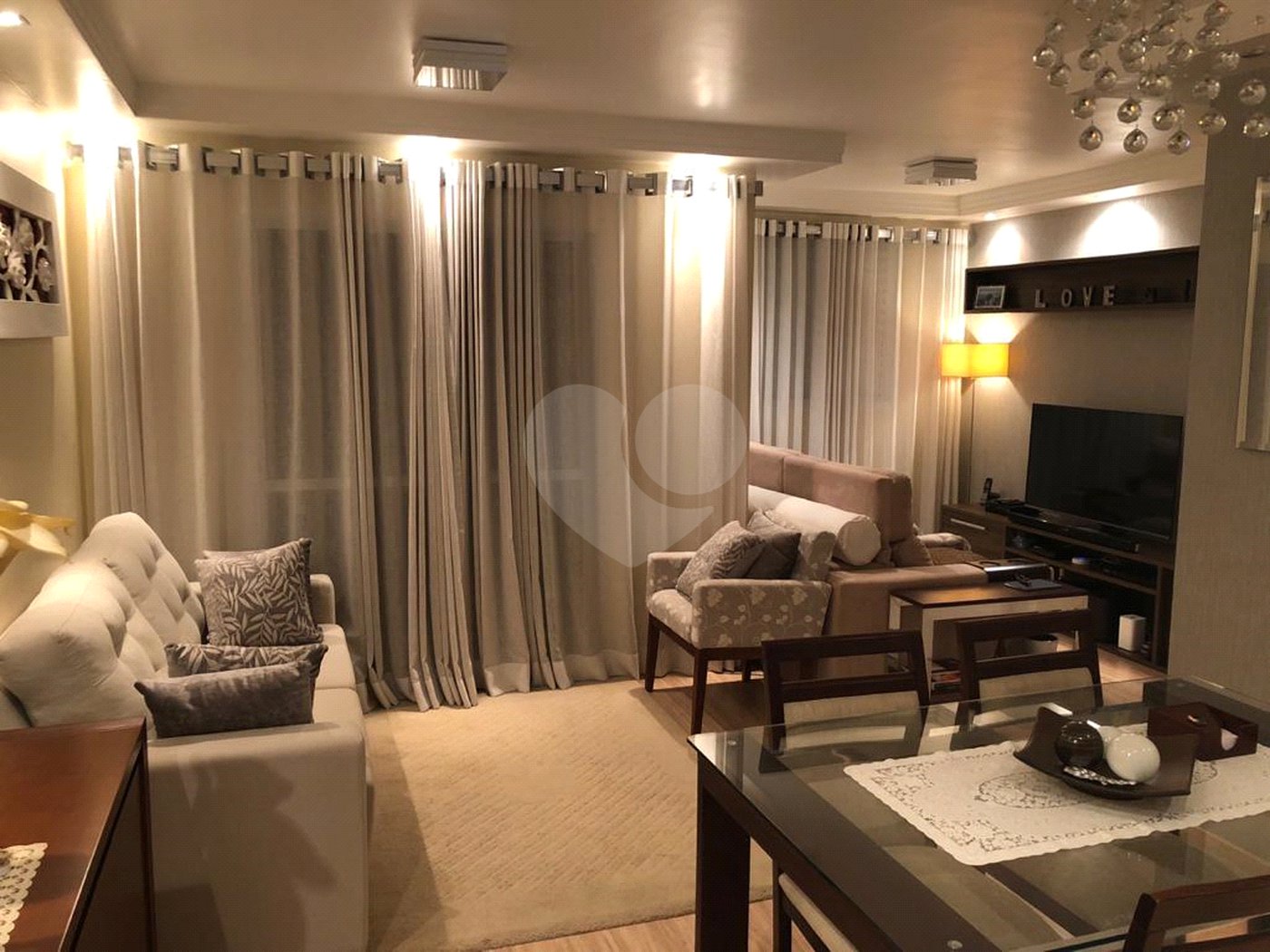 Apartamento de 70m2 com 3 dorms, 2 banheiros, 1 suíte, 1 vaga. Estuda permuta.