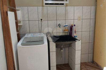 Casa térrea para venda no Planalto Paraíso