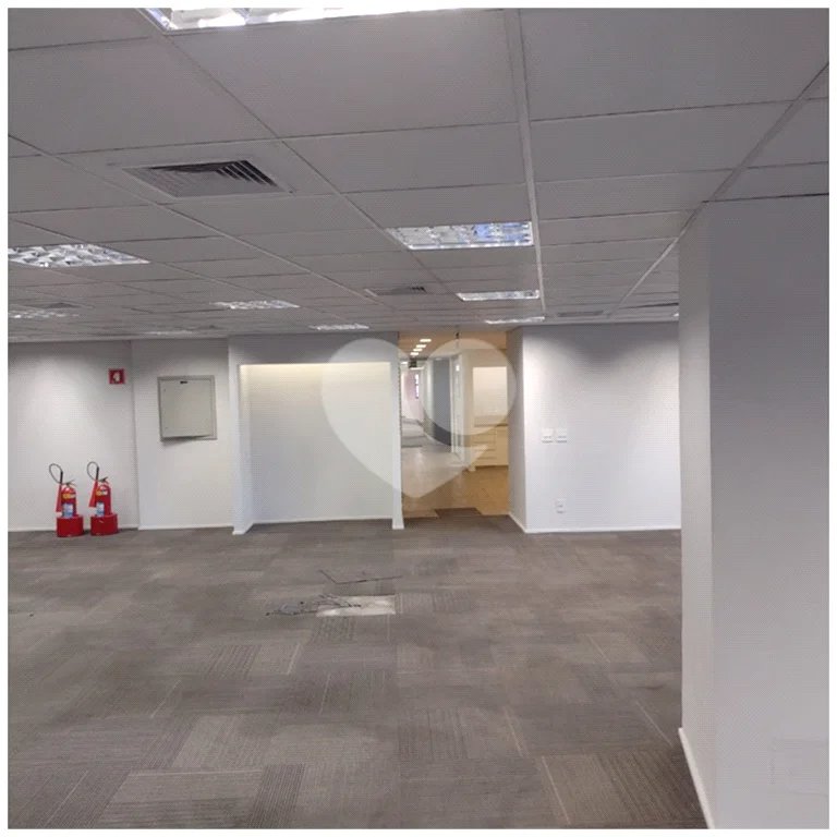 Conjunto comercial para locação na Vila Olímpia 384,81 m², 7 vagas de garagem