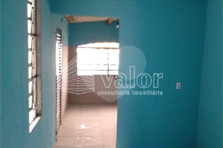 Ótimo salão comercial com uma casa no andar superior