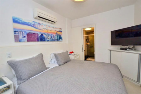 Cobertura à venda com 3 quartos, sendo 1 suíte, em Pinheiros, São Paulo - SP