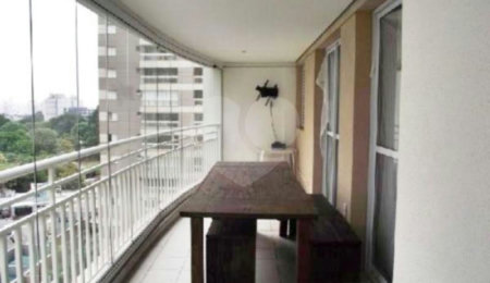 Apartamento à venda com 3 suítes em Mooca, São Paulo, SP