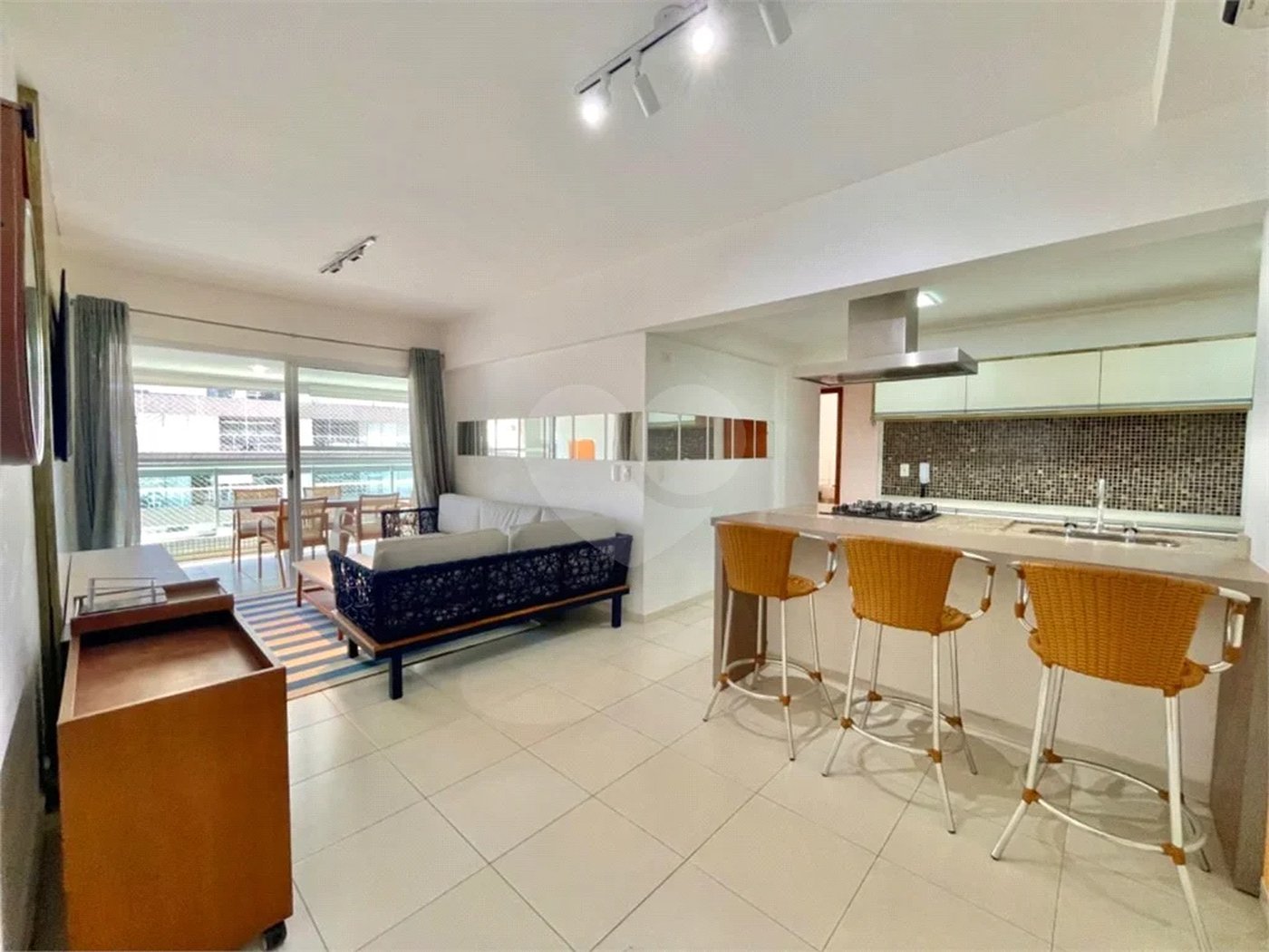 Apartamento à venda com 3 suítes em Riviera de São Lourenço, Bertioga, SP