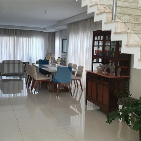 CASA A VENDA NO URBANOVA COM 390M², 5 DORMITORIOS, 6 BANHEIROS, PISCINA, 3 VAGAS, Sjc