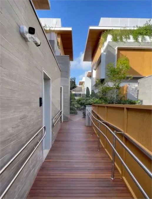 Ibiá House | Jardim Paulistano - 660 m² | 4 suítes | 6 vagas | Piscina privativa | Elevador | Projeto Perkins&Will