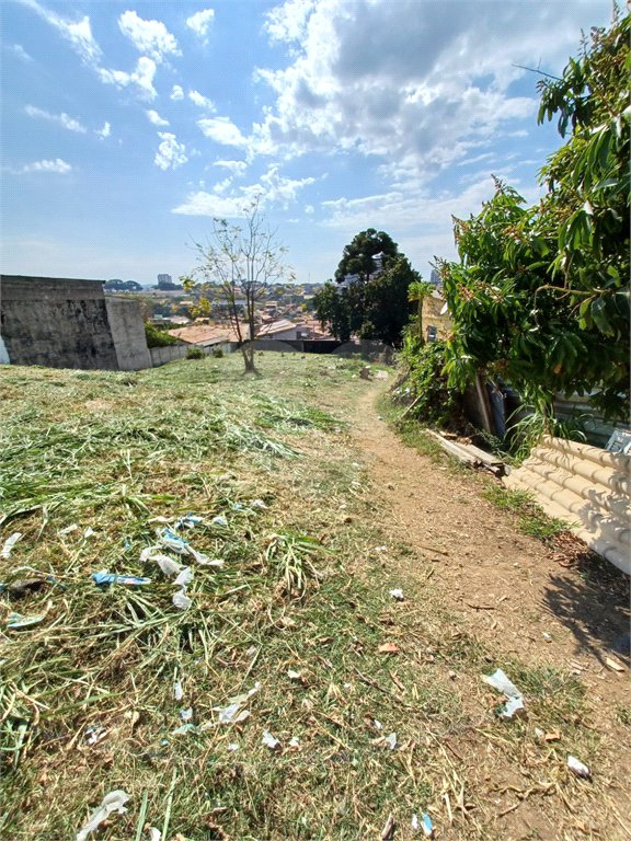 Terreno de 700 m² no Bairro do Alvinópolis em Atibaia