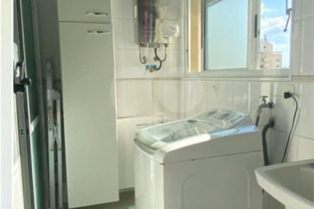 Apartamento á venda na Mooca de 89m² com 2 dormitórios, sendo 2 suítes e 2 vagas.