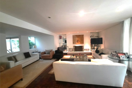 Casa para alugar com 4 quartos, sendo 2 suítes,  em Alto da Boa Vista, São Paulo, SP