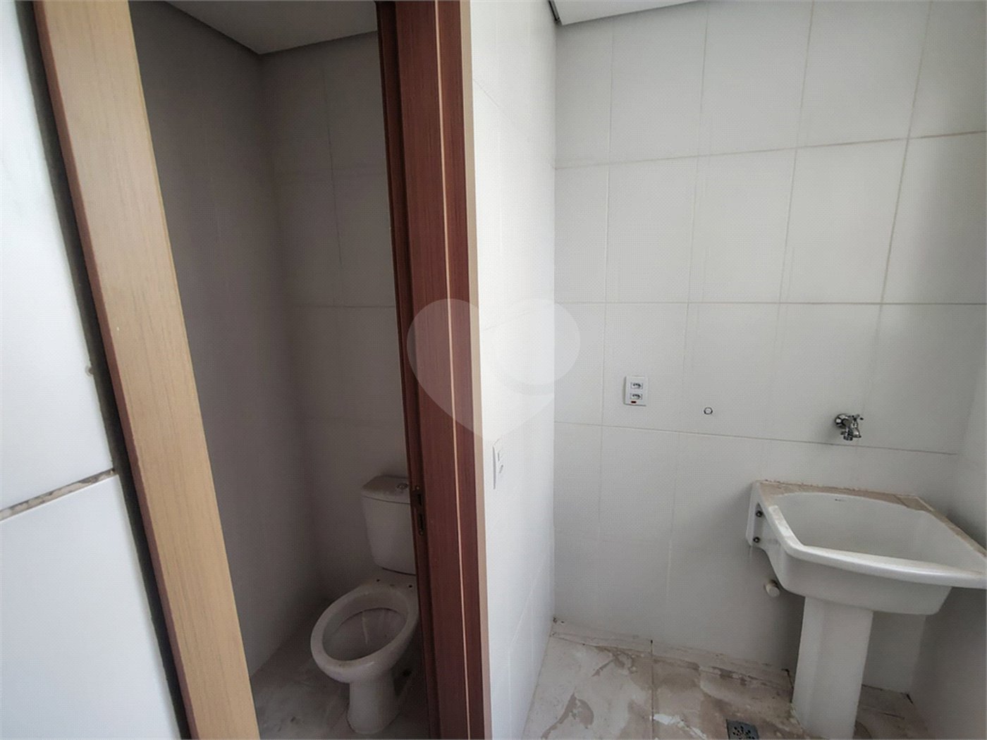 Apartamento com 3 quartos e 1 Suíte Condomínio Completo