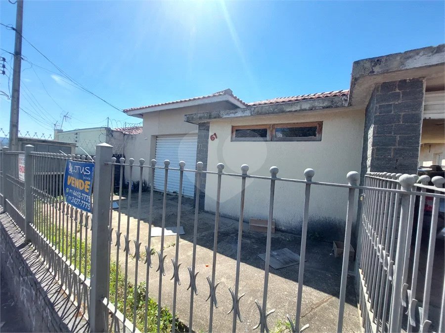 Casa Comercial com 4 salões à venda - Centro | Atibaia