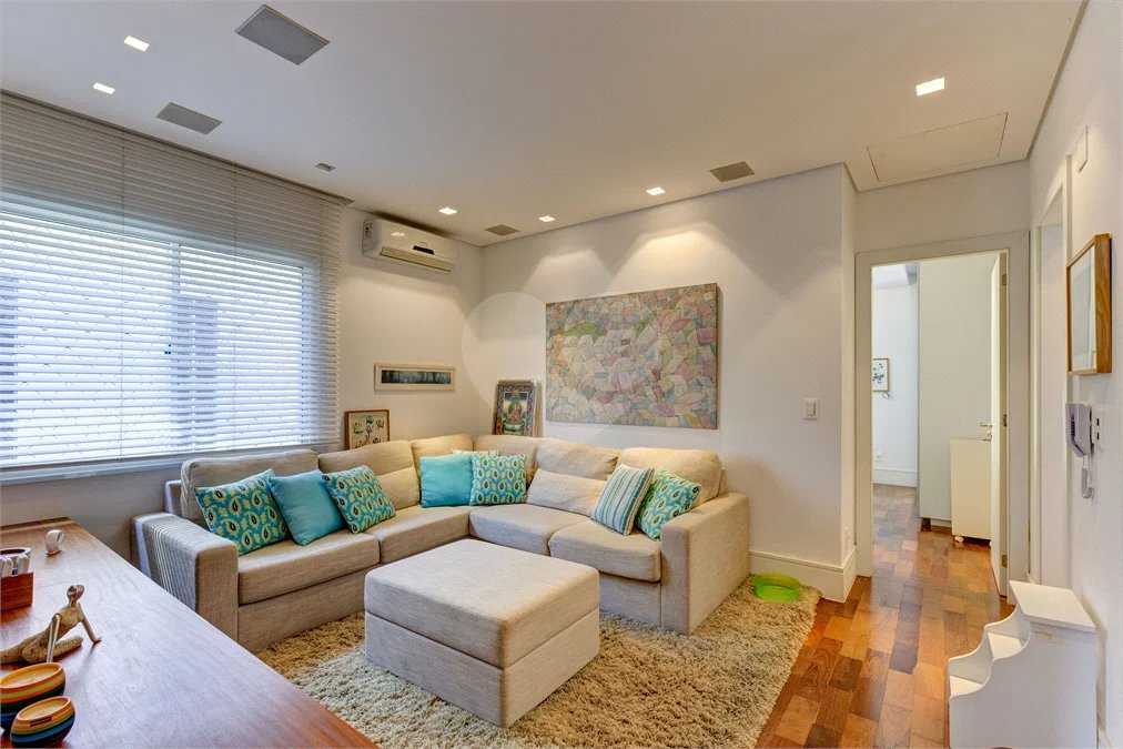 Casa à venda com 3 suítes no condomínio Villa Splendore, São Paulo - SP