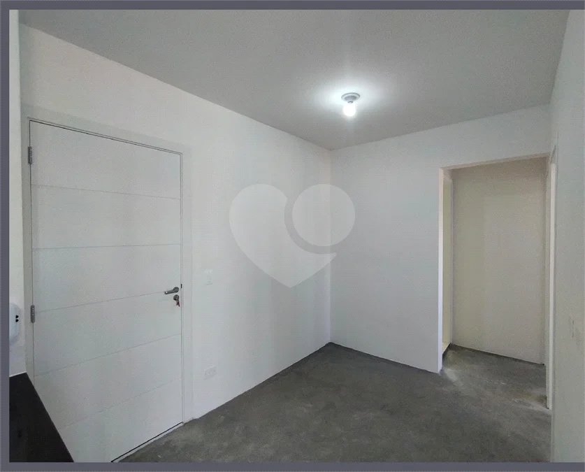 Apartamento de 33m2 localizado na Saúde