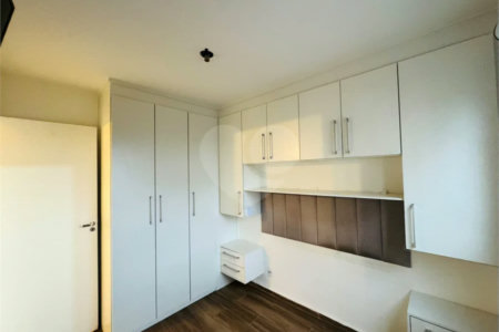 Apartamento para locação com 2 quartos e 1 vaga no Condomínio Inova, na Vila Rosália, em Guarulhos.