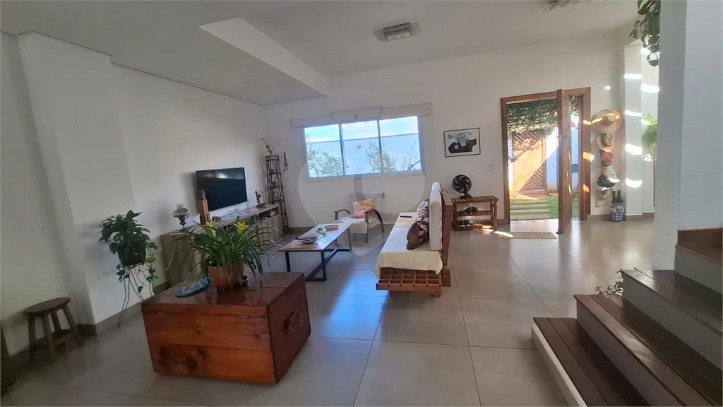Sobrado com Piscina à Venda no Terras de Treviso – Piracicaba/SP