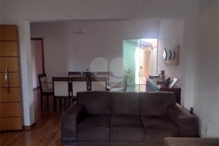 Casa térrea disponivel para venda no Jardim Bandeirantes