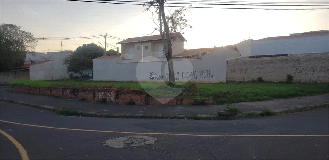 TERRENO PLANO NO BAIRRO SANTA ROSA