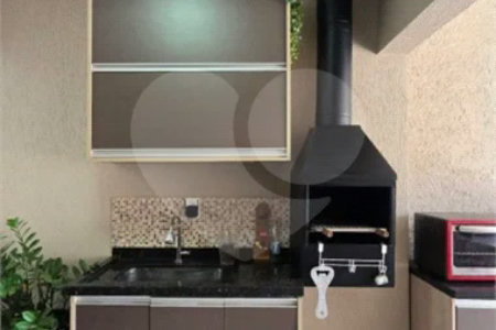 Casa em condomínio Alvorada em Araraquara com 3 dormitórios e piscina