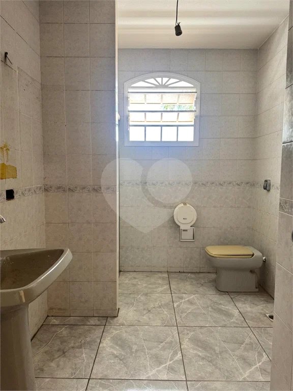 Sobrado Residencial e Comercial em Área Nobre de Piracicaba, para venda e locação.