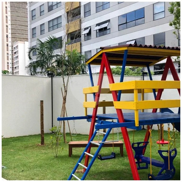 Apartamento à venda na Frei Caneca, 28 m², 1 quarto