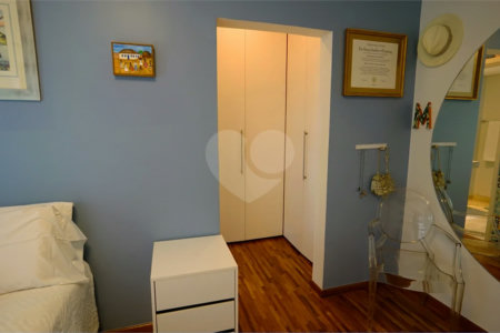 Apartamento à venda com 4 quartos, sendo 3 suítes, em Santo Amaro, São Paulo, SP