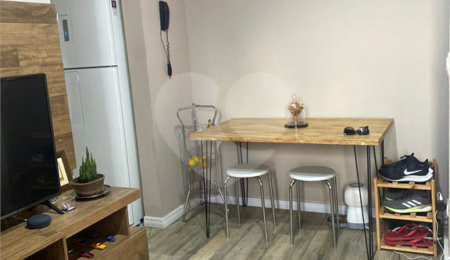 Apartamento à venda com 2 quartos em Luz, São Paulo, SP