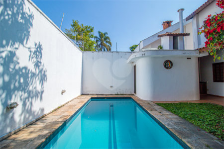 Casa à venda com 3 suítes em Chácara Flora, São Paulo, SP