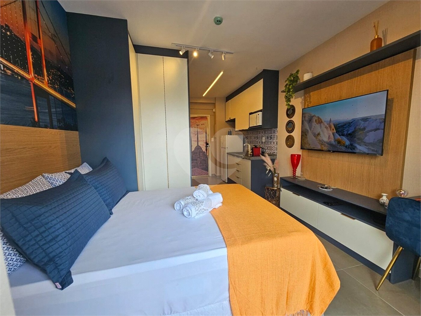 Apartamento Mobiliado a Venda no Campo Belo