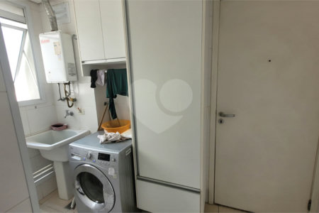 Apartamento à venda com 2 quartos, sendo 1 suíte, em Morumbi, São Paulo, SP