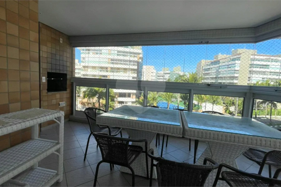 Apartamento à venda ou para alugar com 3 quartos, sendo 1 suíte,  em Riviera de São Lourenço, Bertioga, SP