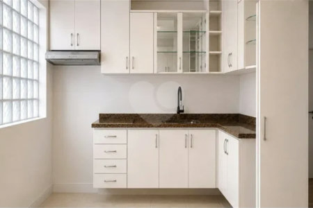 Apartamento Amplo na Saúde | 89 m², 2 Dormitórios e 1 Vaga