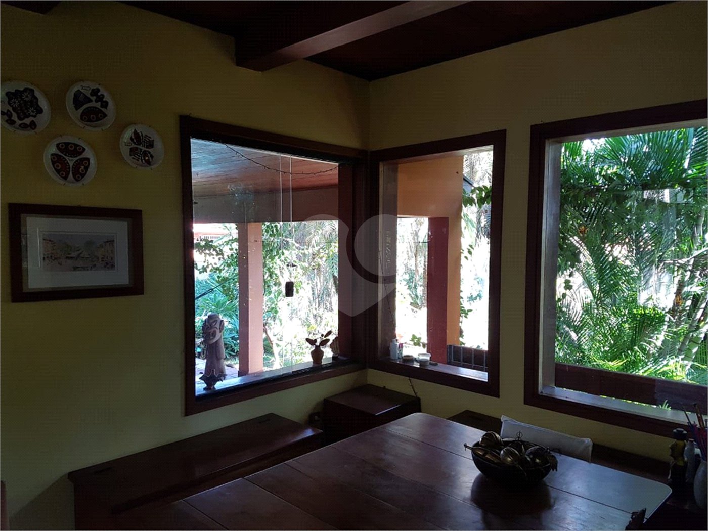 Casa térrea com piscina para venda no Parque Santa Marta