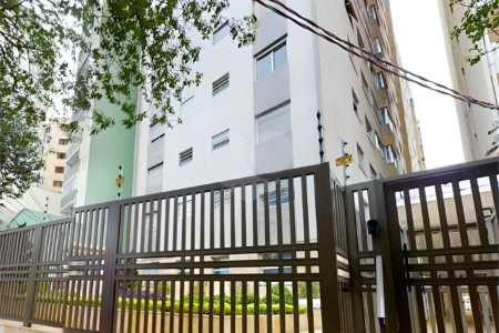 Apartamento à venda na Aclimação de 65 metros quadrados, com 2 dormitórios 1 vaga