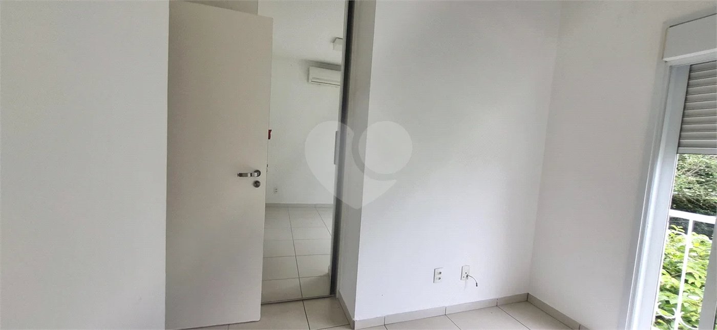 Lindo sobrado com 3 dormitórios (1 suíte com closet) e a.c. em todos os ambientes. à venda, 150 m², por R$ 960.000,00 no condomínio Casa Bella, em Indaiatuba/SP.