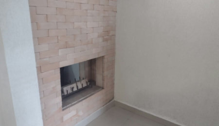 Casa à venda ou para alugar com 3 quartos, sendo 2 suítes,  em Jardim Trussardi, São Paulo, SP