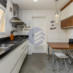 Duplex à venda com 3 quartos, sendo 3 suítes, em Vila Suzana 287m²