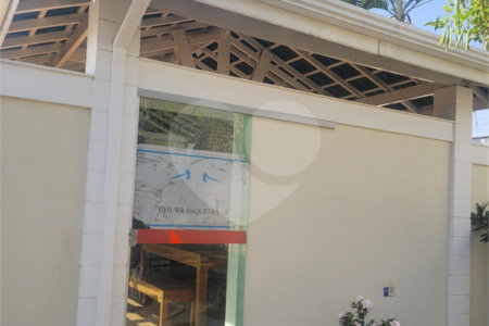 Indaiatuba - Venda - Apartamento no Condomínio Portal das Flores com 64 m², 3 dorms, sendo 2 com armários planejados, , WC social, cozinha planejada e totalmente integrada com a lavanderia, varanda, , 02 vagas de garagem. Excelente localização, a poucos metros do Shopping Polo, mercados, padaria,