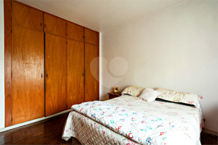 Sobrado à venda com 3 quartos em Campo Belo, São Paulo, SP