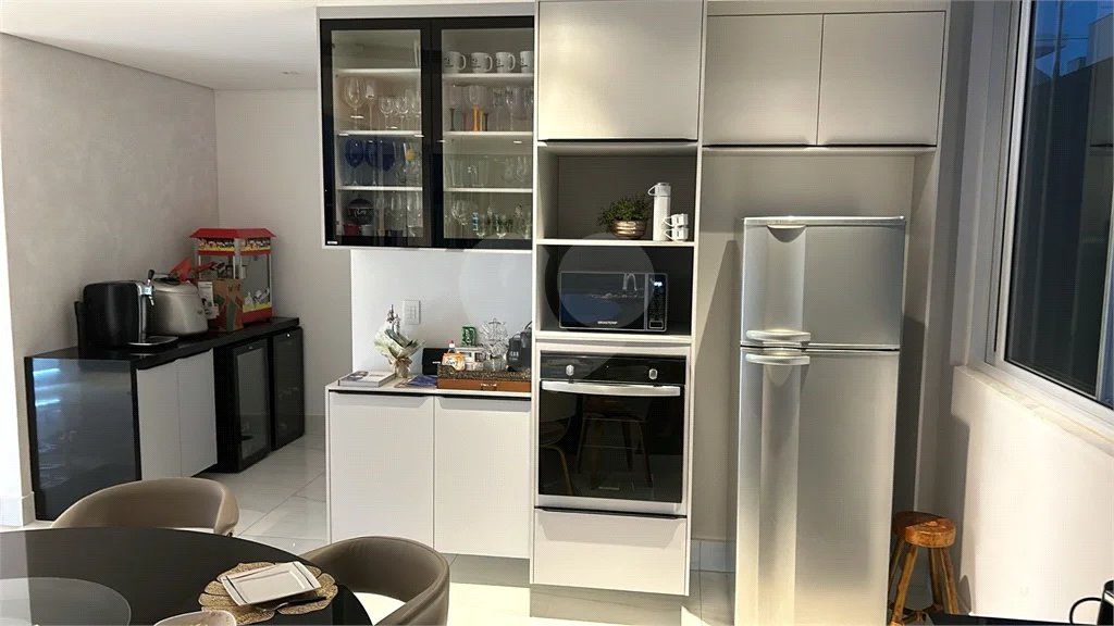 EXCELENTE OPORTUNIDADE DE MORAR NO DAMHA II. RESIDÊNCIA DE ALTO PADRÃO, A VENDA COM PORTEIRA FECHADA