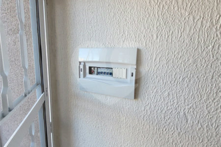Seu Novo Lar Te Espera: Casa Aconchegante, Pronta para Morar e com 2 dormitórios e Amplo Quintal!