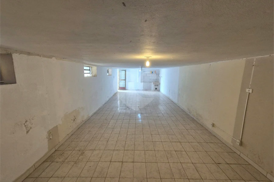 Dois imóveis em um terreno de 300 m² (12 x 25) - Com acesso independente