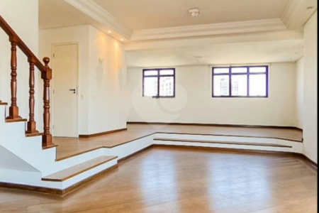 Cobertura duplex com churrasqueira e piscina