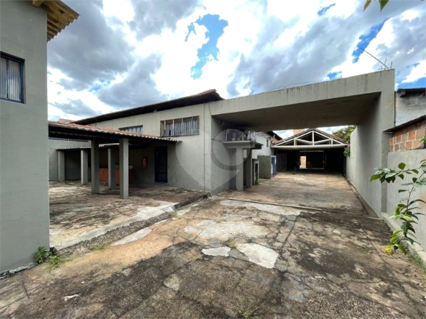 Barracão em Araraquara/SP, disponível para venda e locação.